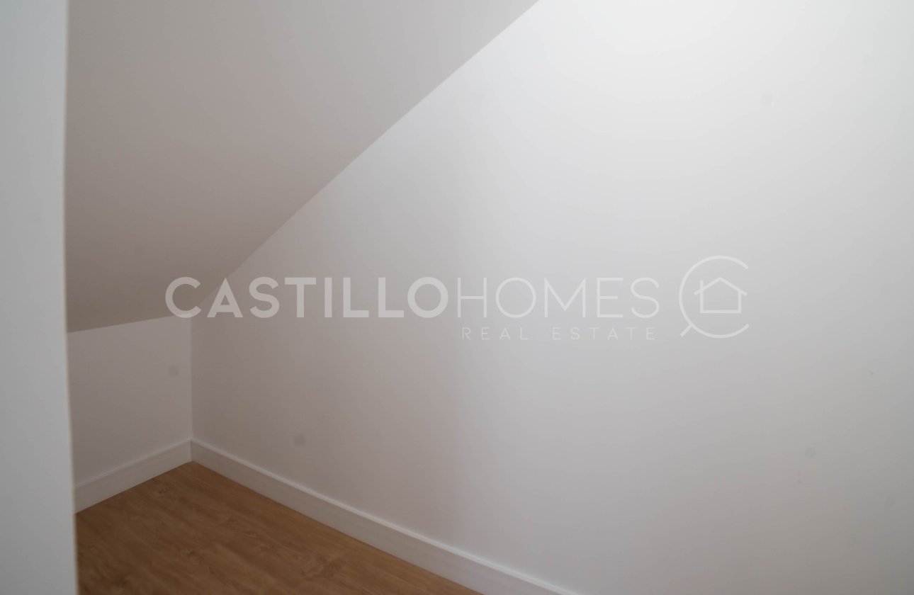Resale - Apartment / flat - Orihuela Costa - Villamartín
