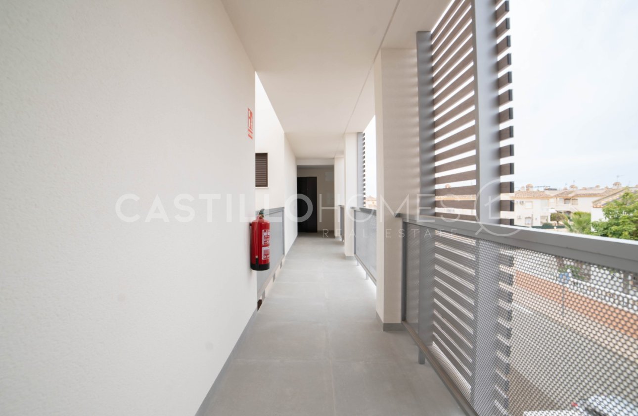 Resale - Apartment / flat - Orihuela Costa - Villamartín