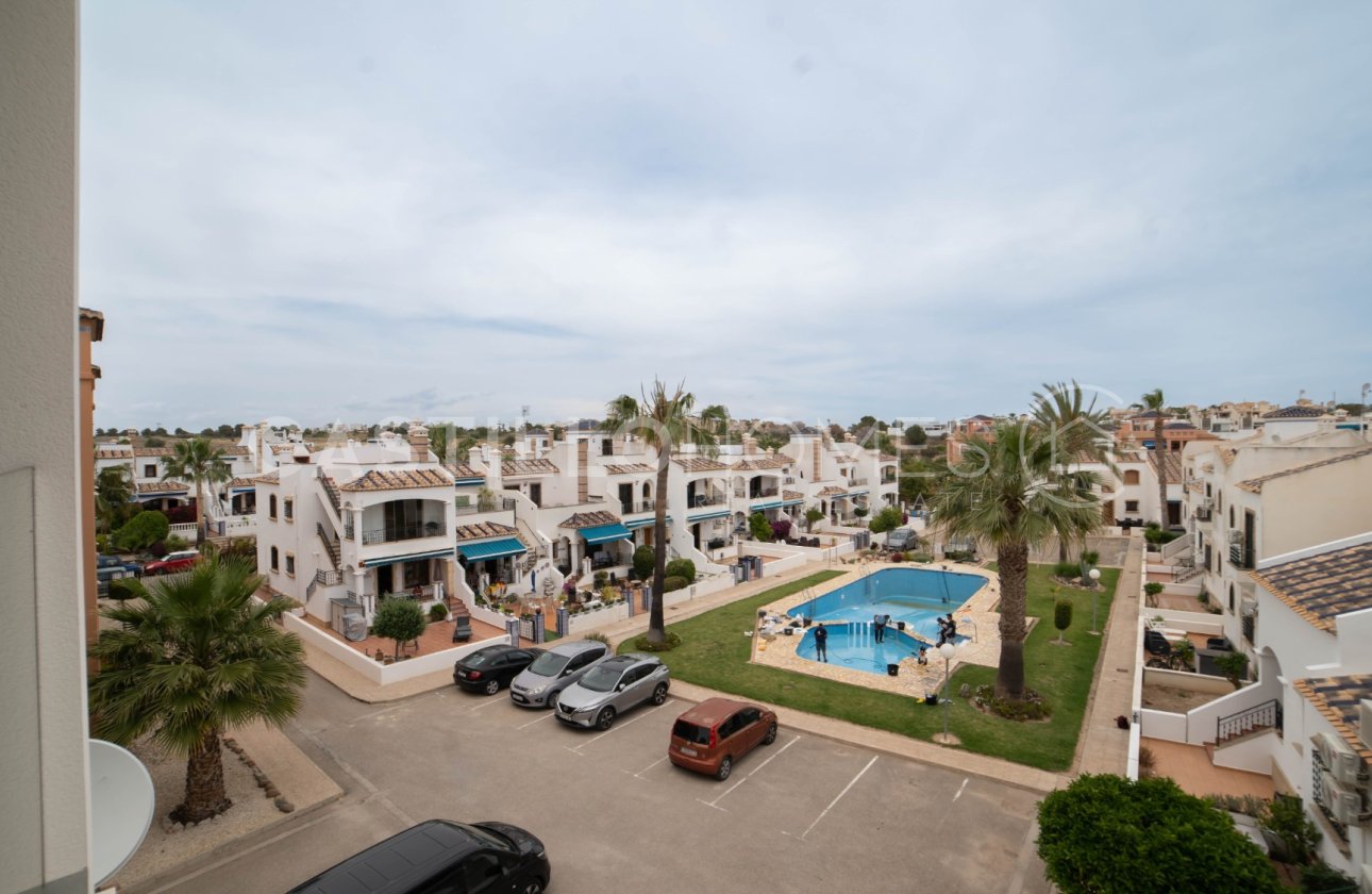 Resale - Apartment / flat - Orihuela Costa - Villamartín