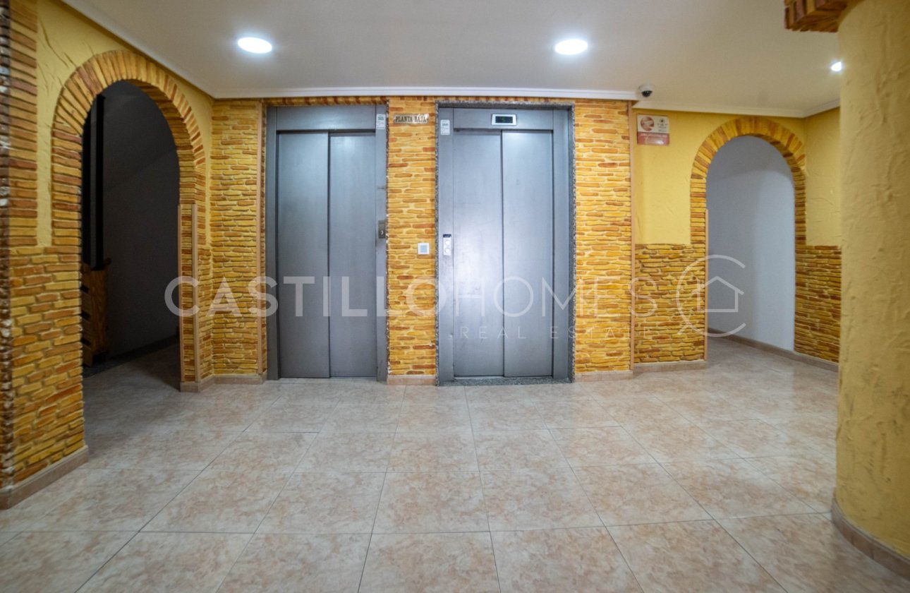 Revente - Appartement - Torrevieja - Centro