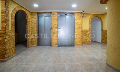 Revente - Appartement - Torrevieja - Centro