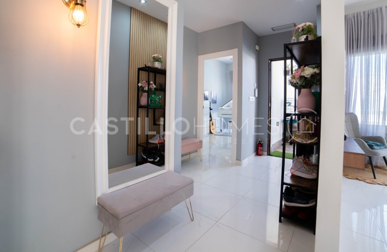Revente - Villa - Orihuela Costa - Villamartín