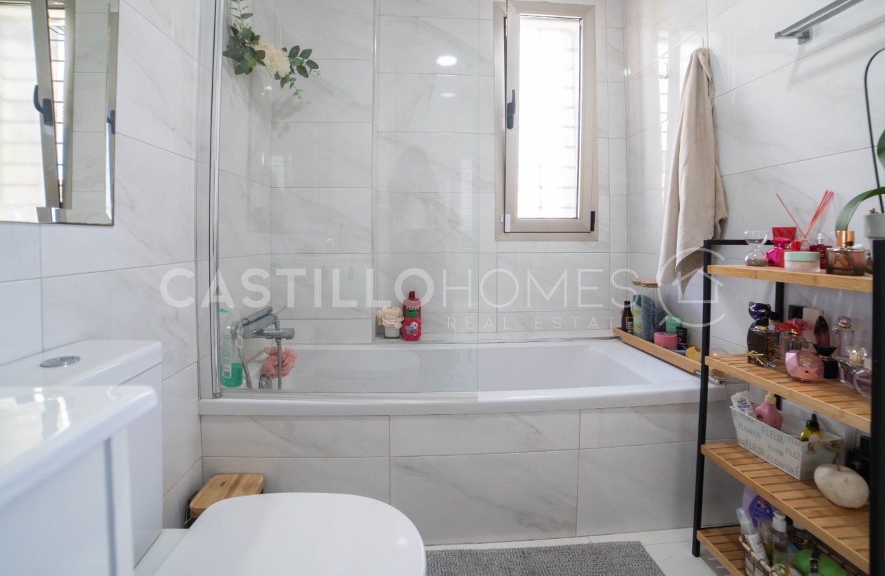 Revente - Villa - Orihuela Costa - Villamartín