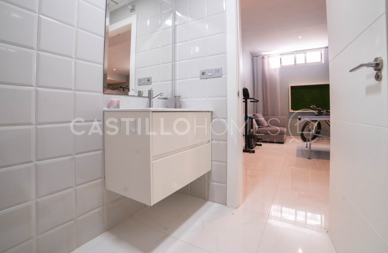 Revente - Villa - Orihuela Costa - Villamartín