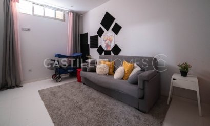 Revente - Villa - Orihuela Costa - Villamartín