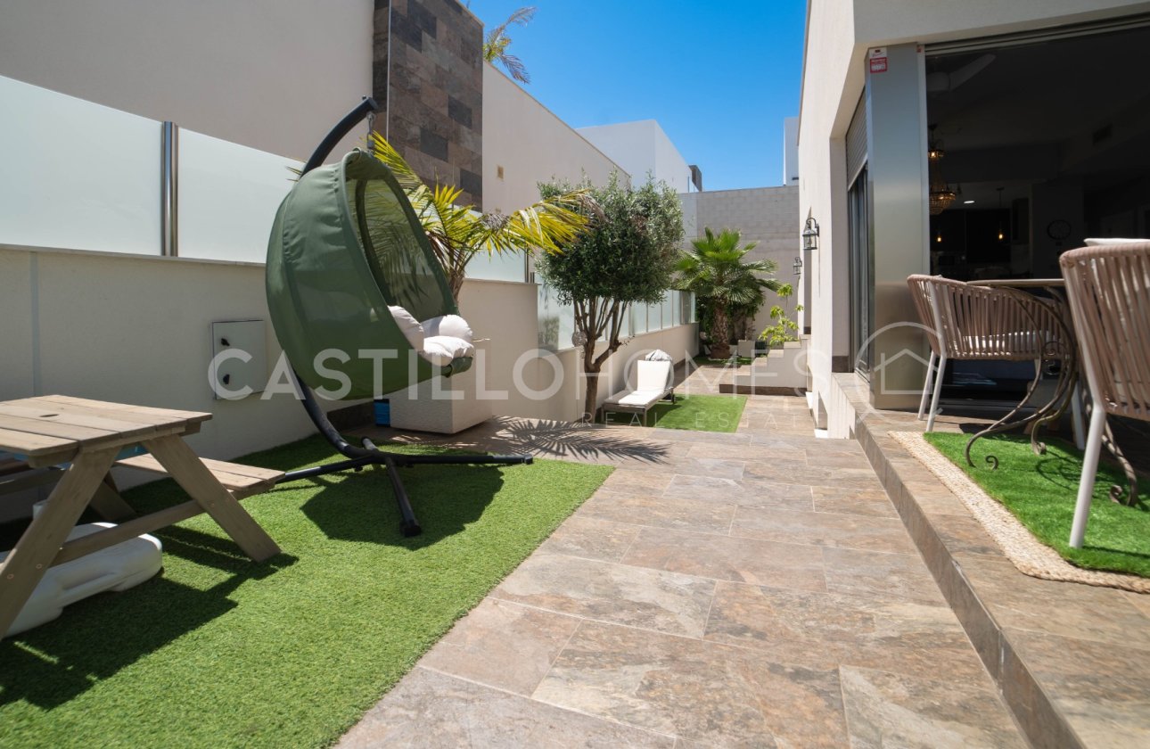 Revente - Villa - Orihuela Costa - Villamartín