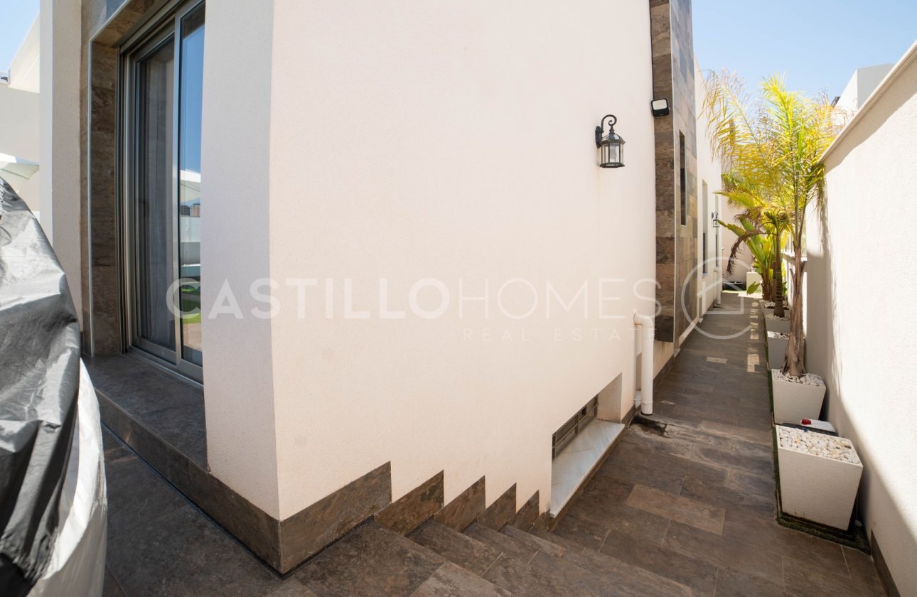 Revente - Villa - Orihuela Costa - Villamartín