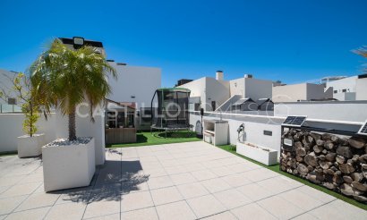 Revente - Villa - Orihuela Costa - Villamartín