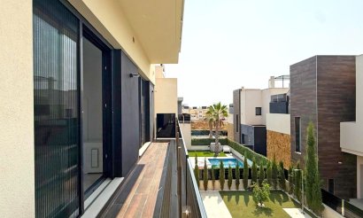 Resale - Villa - Orihuela Costa - Lomas de Cabo Roig