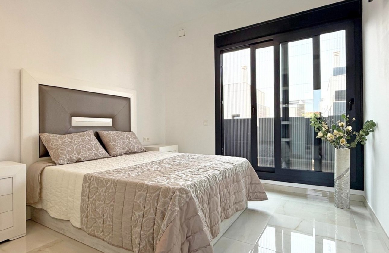 Resale - Villa - Orihuela Costa - Lomas de Cabo Roig