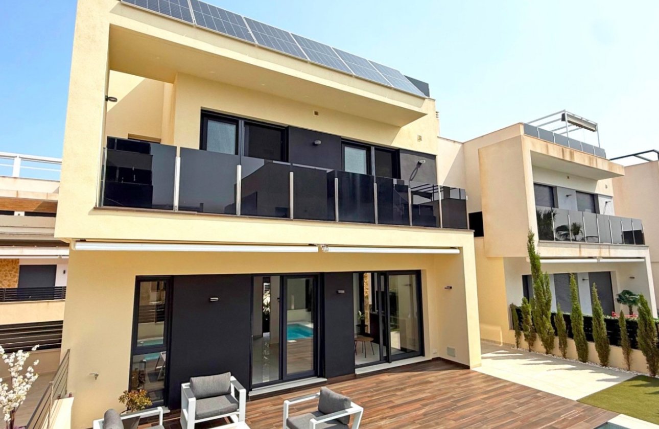 Resale - Villa - Orihuela Costa - Lomas de Cabo Roig