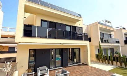 Resale - Villa - Orihuela Costa - Lomas de Cabo Roig