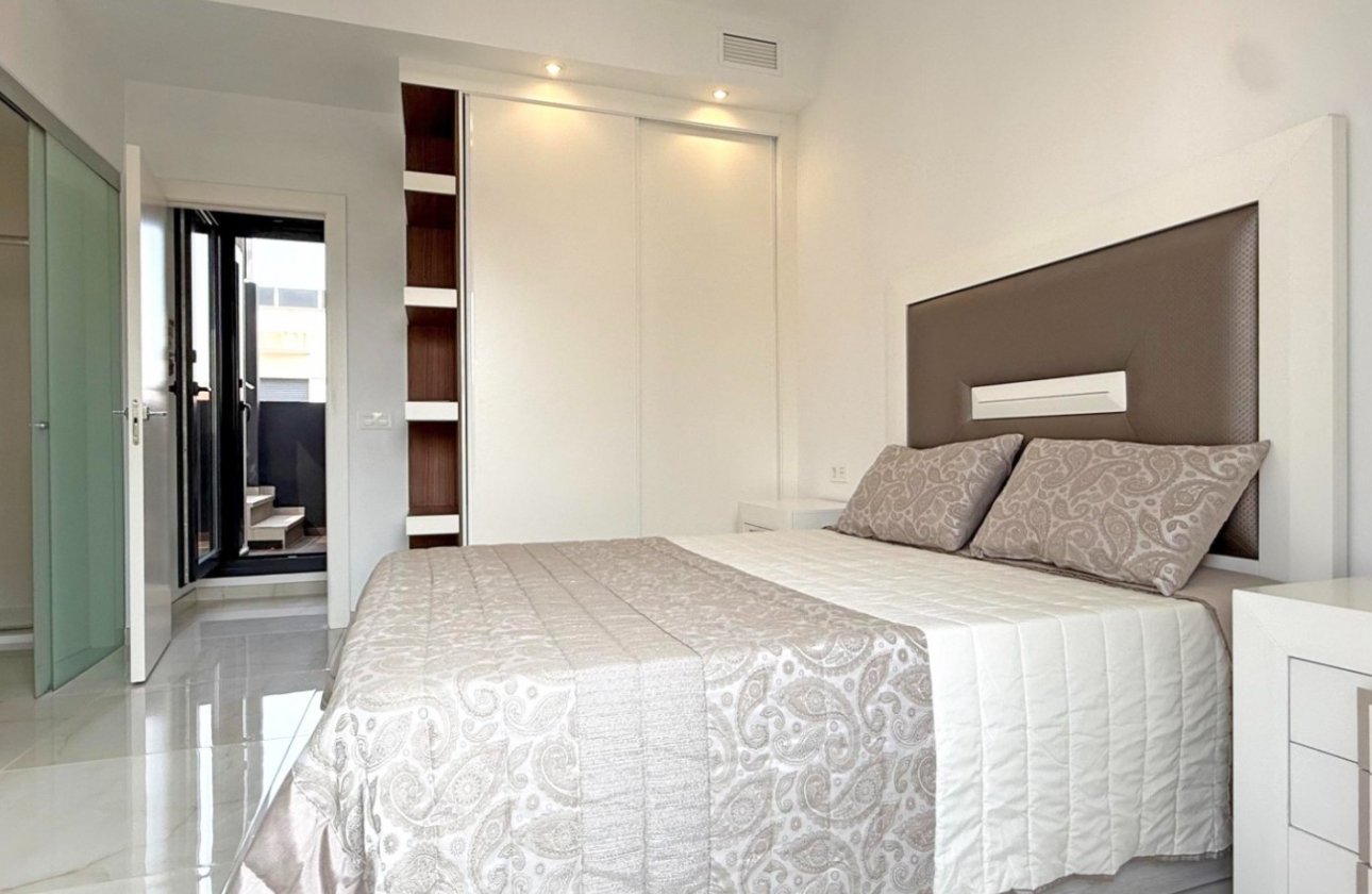 Resale - Villa - Orihuela Costa - Lomas de Cabo Roig