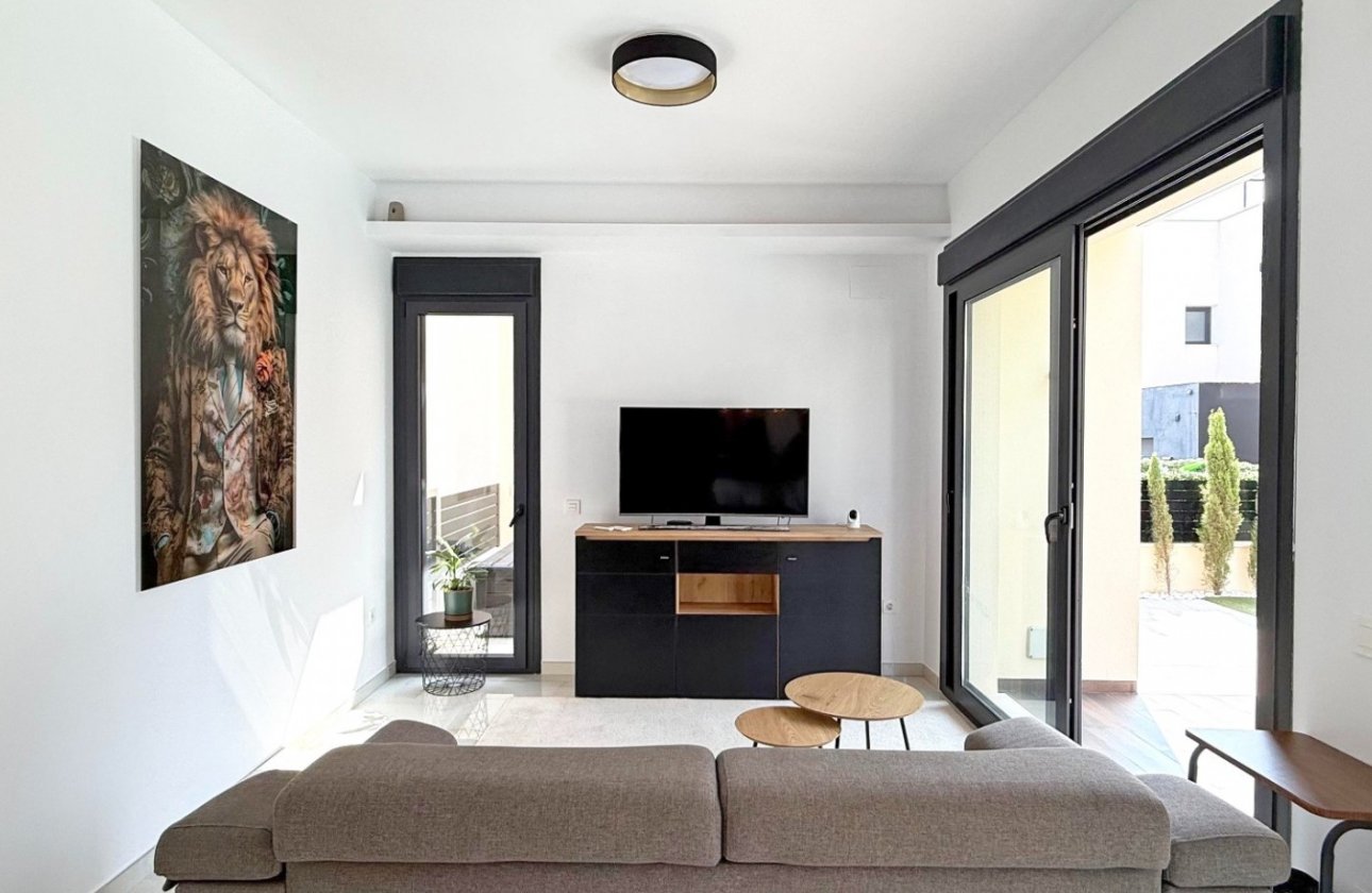 Resale - Villa - Orihuela Costa - Lomas de Cabo Roig