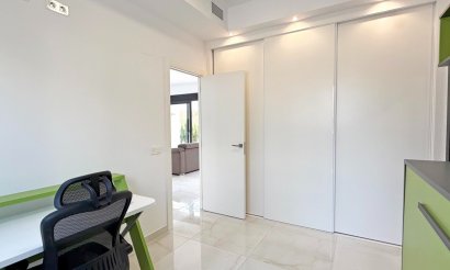 Resale - Villa - Orihuela Costa - Lomas de Cabo Roig