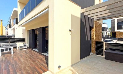 Resale - Villa - Orihuela Costa - Lomas de Cabo Roig