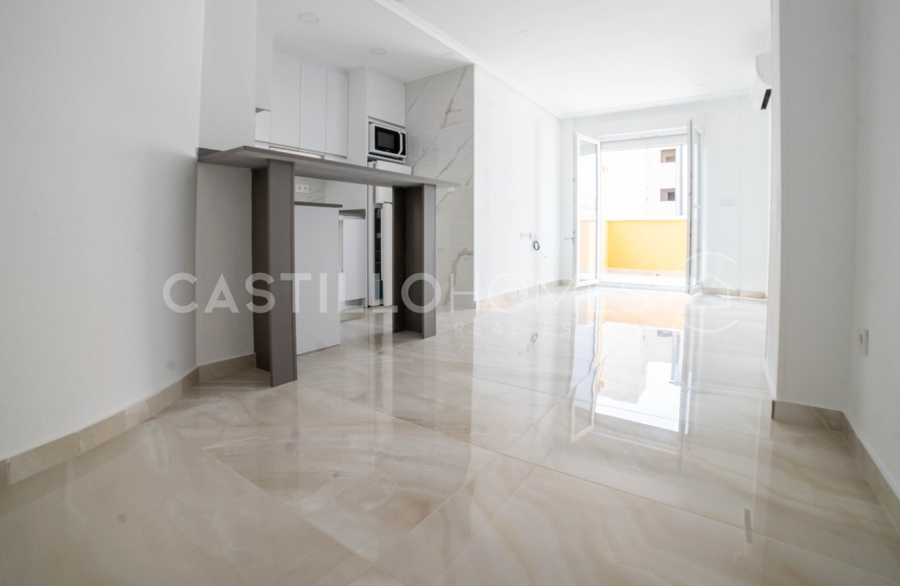 Resale - Apartment / flat - Torrevieja - Centro
