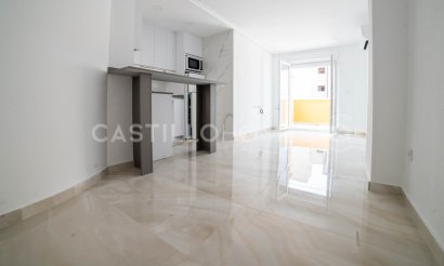 Resale - Apartment / flat - Torrevieja - Centro