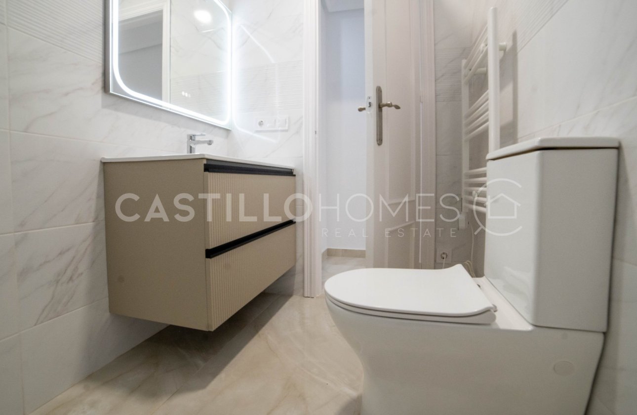 Resale - Apartment / flat - Torrevieja - Centro