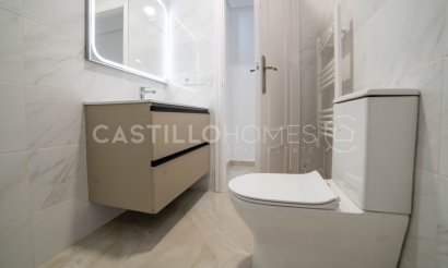 Resale - Apartment / flat - Torrevieja - Centro