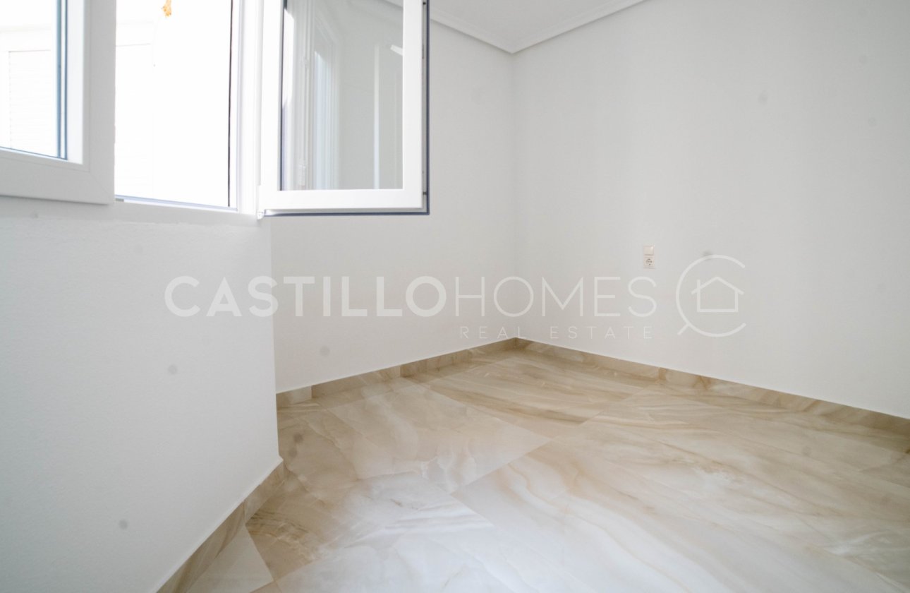 Resale - Apartment / flat - Torrevieja - Centro
