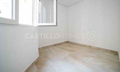 Resale - Apartment / flat - Torrevieja - Centro