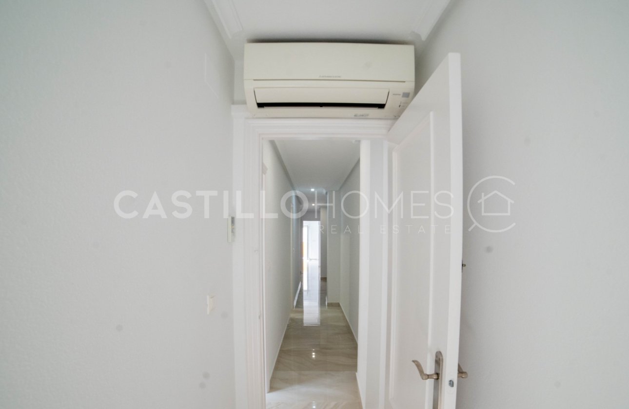 Resale - Apartment / flat - Torrevieja - Centro
