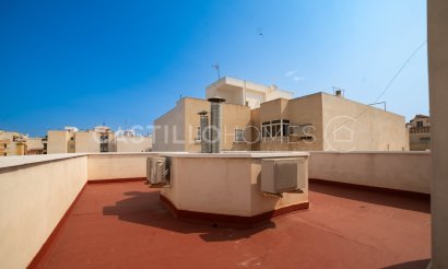 Resale - Apartment / flat - Torrevieja - Centro