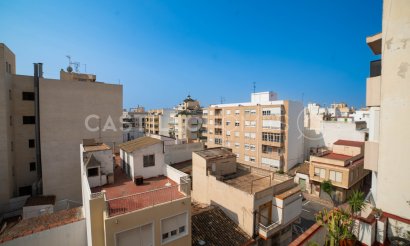 Resale - Apartment / flat - Torrevieja - Centro