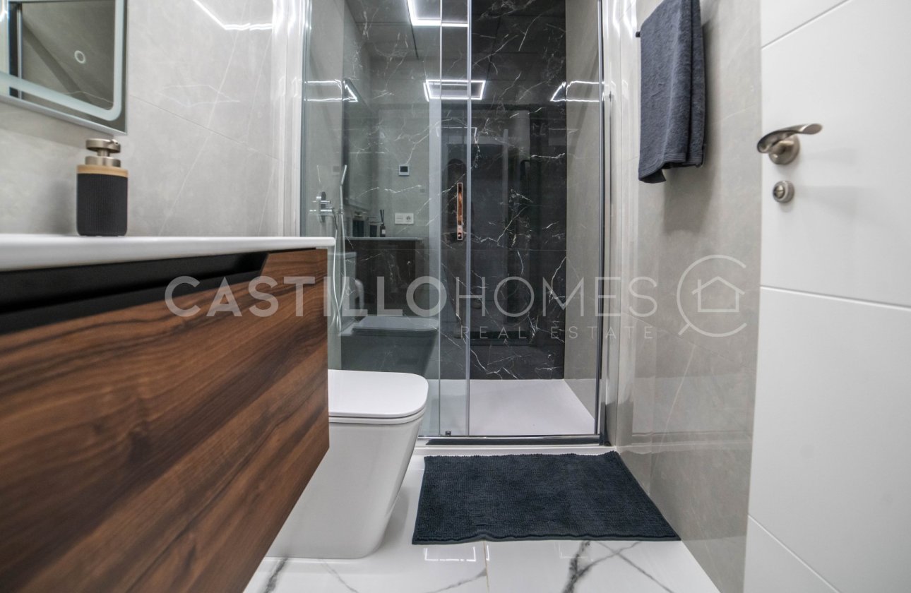 Reventa - Apartamento / piso - Torrevieja - Playa del Cura