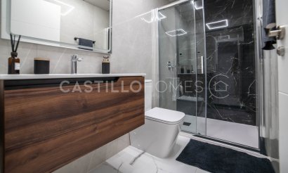 Reventa - Apartamento / piso - Torrevieja - Playa del Cura