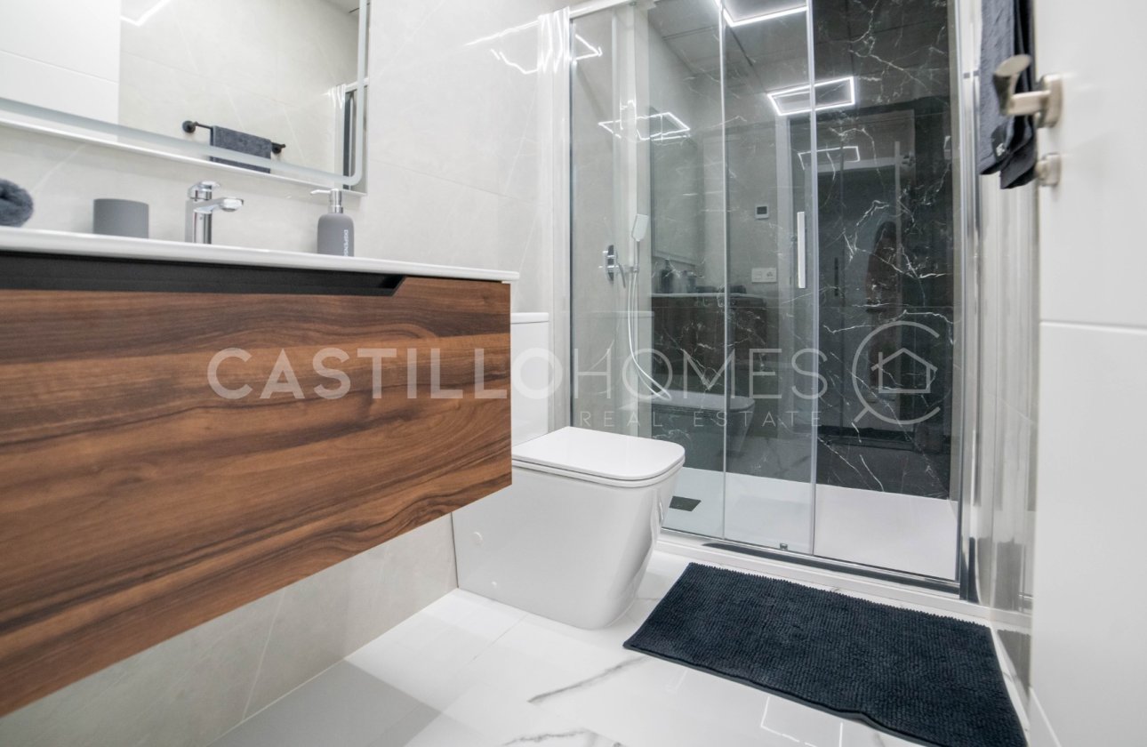 Reventa - Apartamento / piso - Torrevieja - Playa del Cura