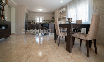 Revente - Villa - Torrevieja - Los Balcones