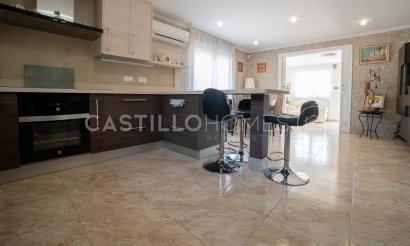 Revente - Villa - Torrevieja - Los Balcones