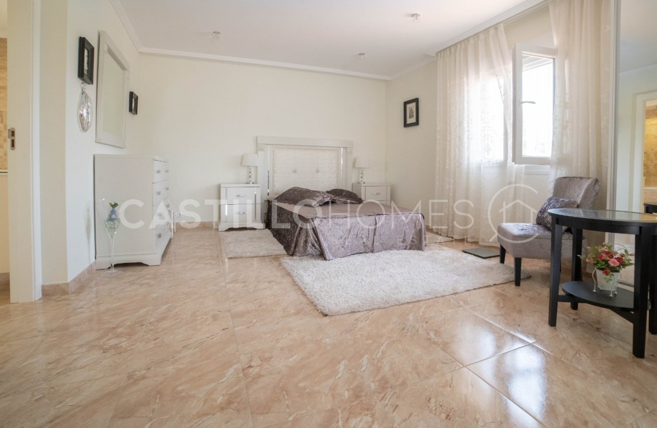 Revente - Villa - Torrevieja - Los Balcones