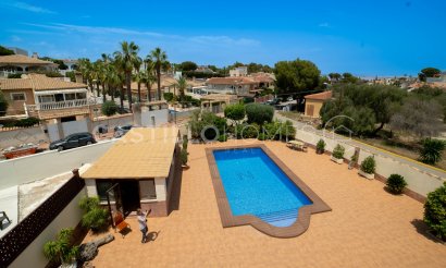 Revente - Villa - Torrevieja - Los Balcones