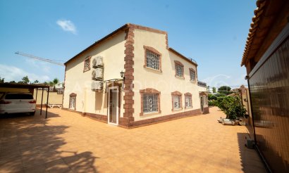 Revente - Villa - Torrevieja - Los Balcones