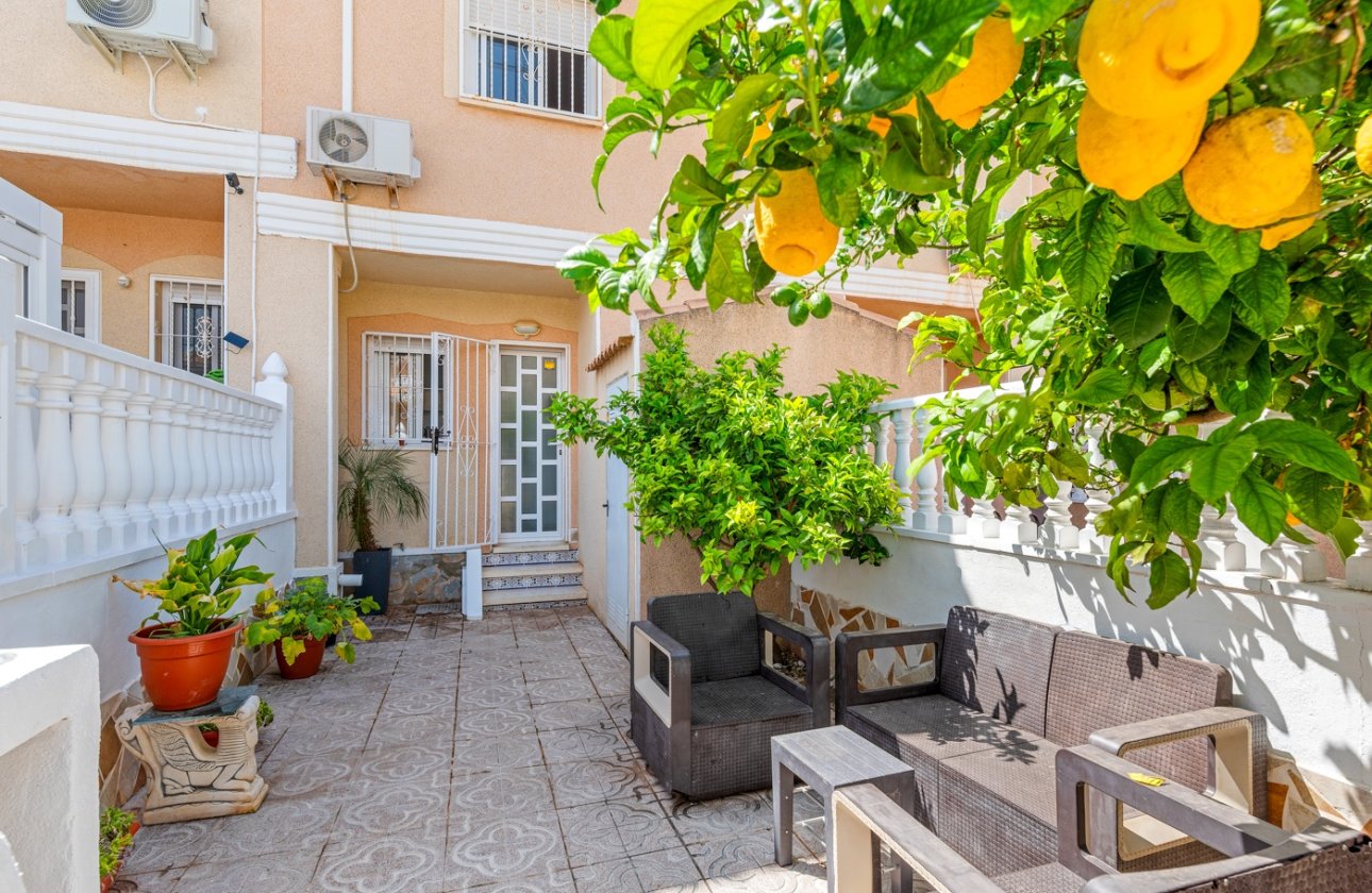 Resale - Townhouse - Ciudad Quesada - Doña pepa