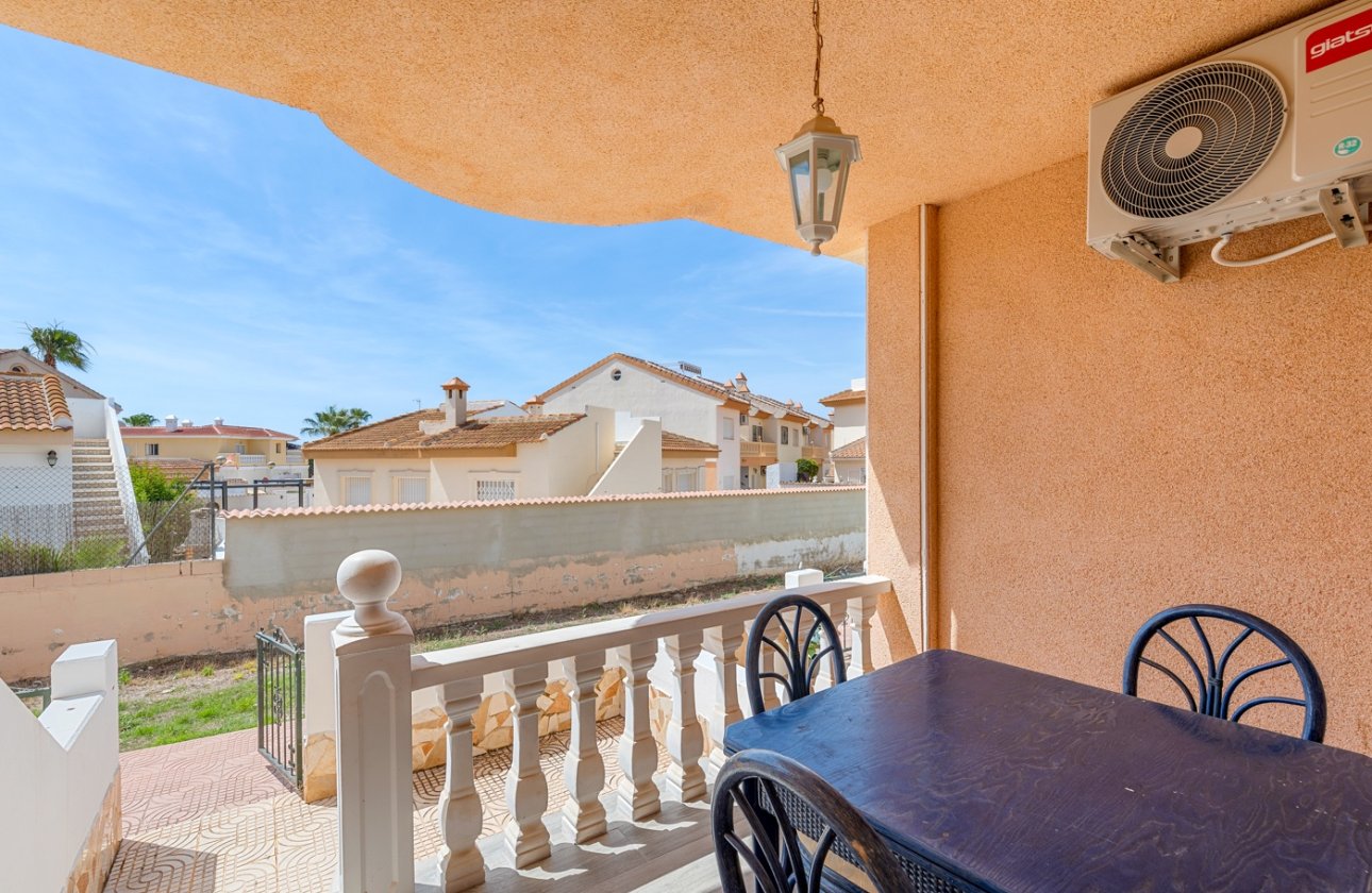 Resale - Townhouse - Ciudad Quesada - Doña pepa