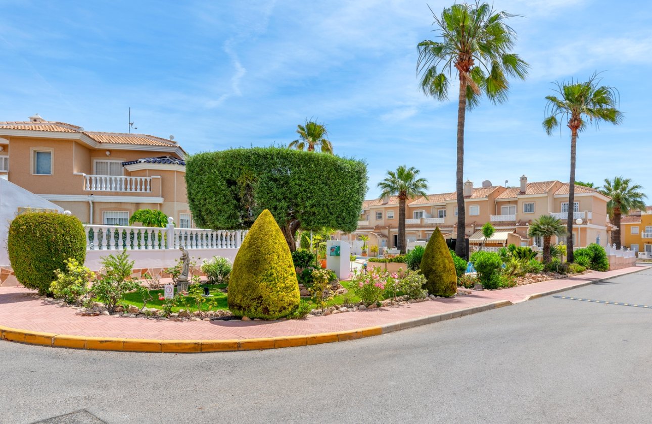 Resale - Townhouse - Ciudad Quesada - Doña pepa