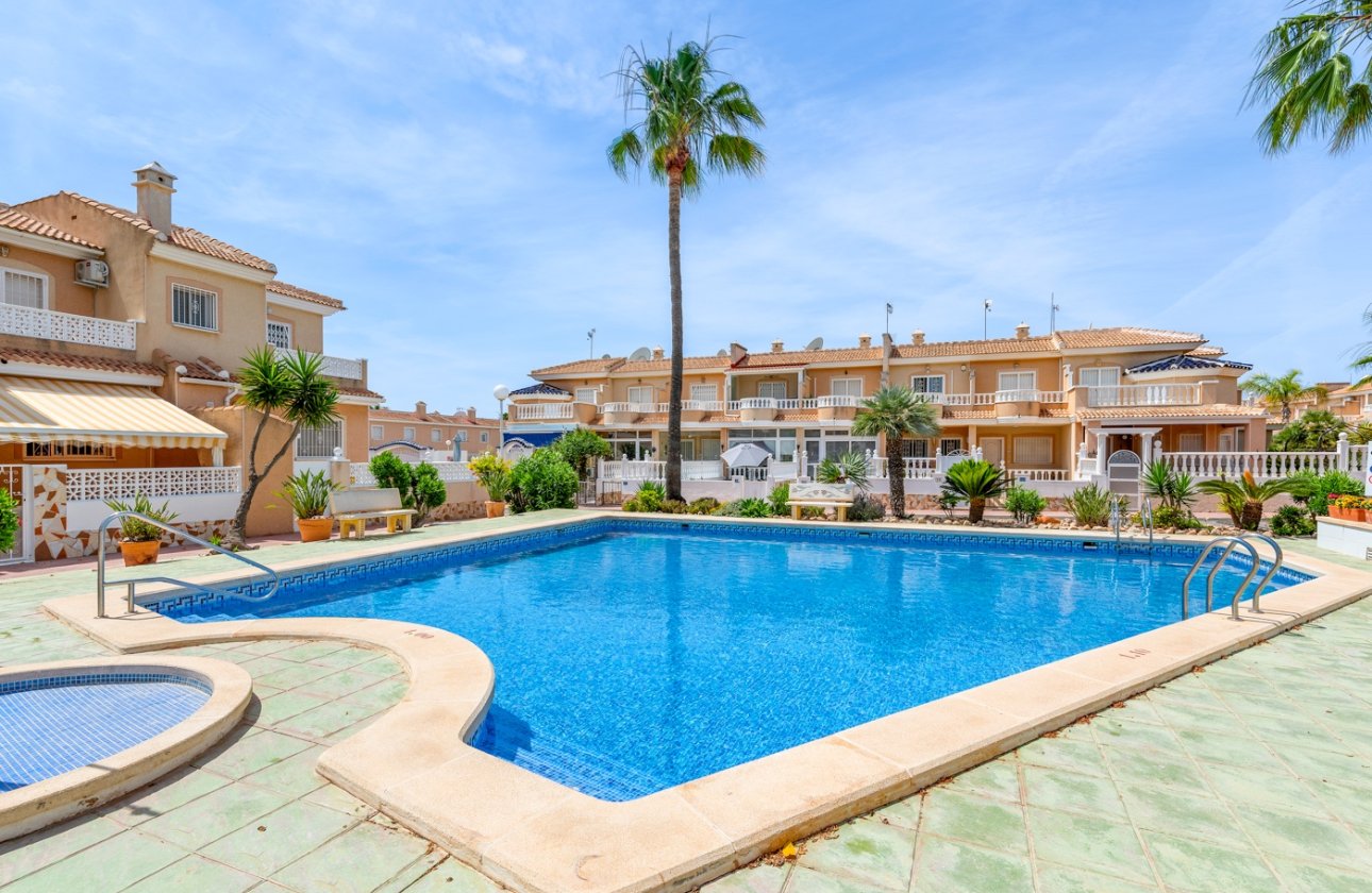 Resale - Townhouse - Ciudad Quesada - Doña pepa