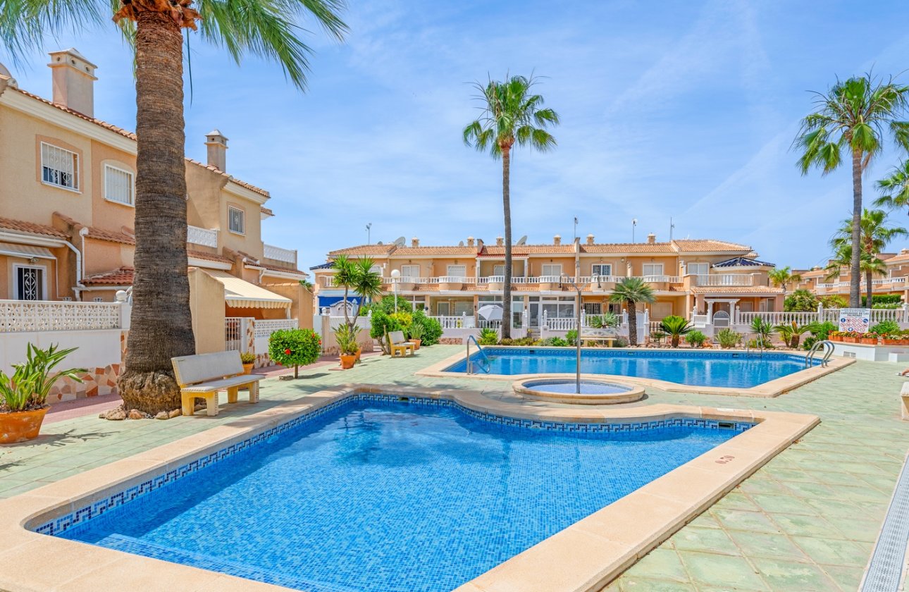 Resale - Townhouse - Ciudad Quesada - Doña pepa