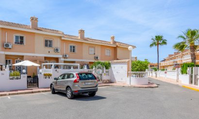 Resale - Townhouse - Ciudad Quesada - Doña pepa