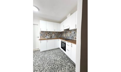 Resale - Apartment / flat - Torrevieja - Torrevieja Centro