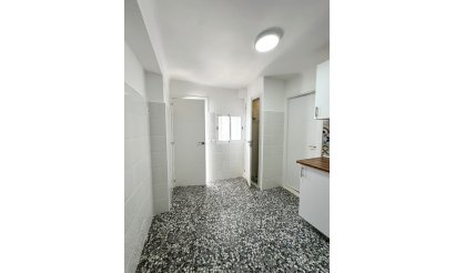 Resale - Apartment / flat - Torrevieja - Torrevieja Centro
