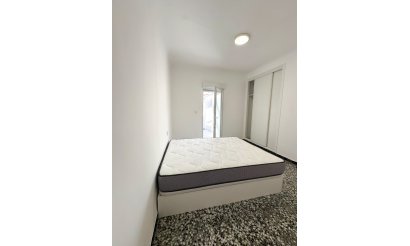 Resale - Apartment / flat - Torrevieja - Torrevieja Centro