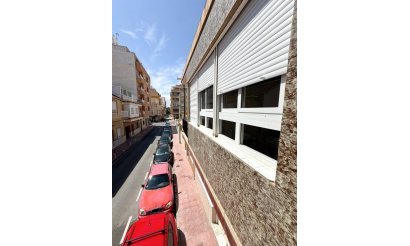 Resale - Apartment / flat - Torrevieja - Torrevieja Centro