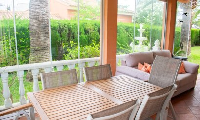 Resale - Villa / Semi detached - Orihuela Costa - MUY CERCA DE LA PLAYA
