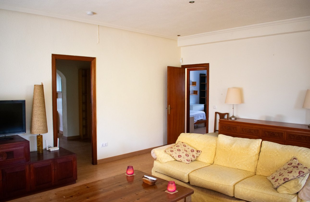Resale - Villa / Semi detached - Orihuela Costa - MUY CERCA DE LA PLAYA
