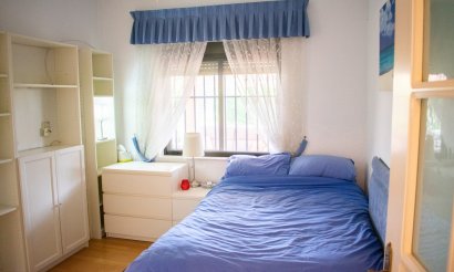 Resale - Villa / Semi detached - Orihuela Costa - MUY CERCA DE LA PLAYA